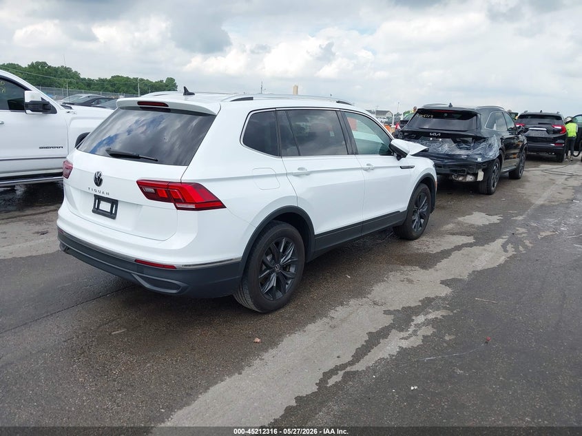 2024 Volkswagen Tiguan VIN 3VVNB7AX5RM117265 IAAI salvage auction — LEFT FRONT, Salvage (Missouri), sold $7,500 on 2026-07-30 (photo 4)