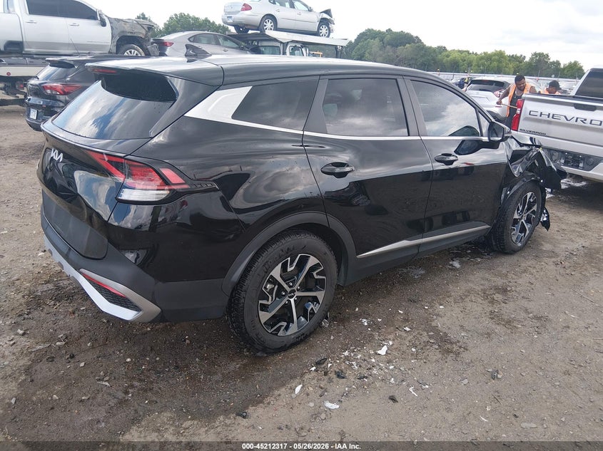 2024 Kia Sportage VIN 5XYK33DF6RG201926 IAAI salvage auction — LEFT & RIGHT, Salvage Title, sold $6,800 on 2026-07-29 (photo 4)