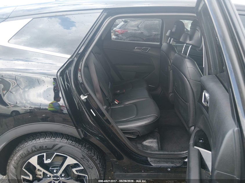 2024 Kia Sportage VIN 5XYK33DF6RG201926 IAAI salvage auction — LEFT & RIGHT, Salvage Title, sold $6,800 on 2026-07-29 (photo 8)