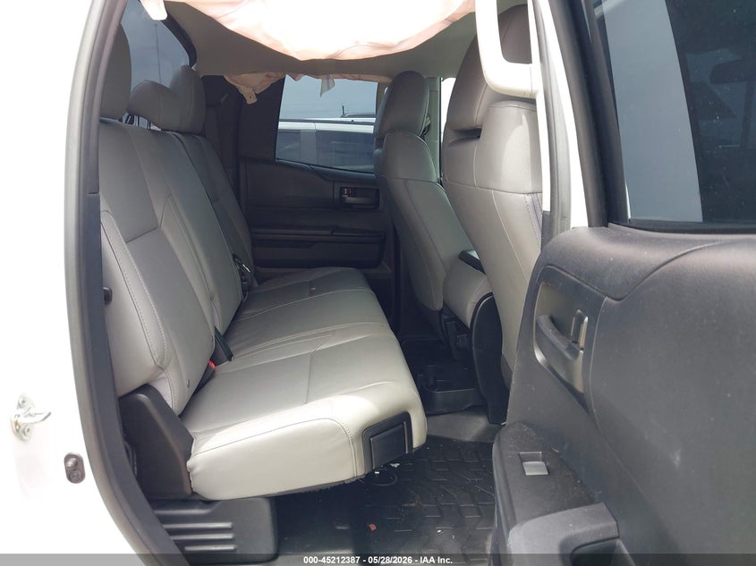 2017 Toyota Tundra VIN 5TFRM5F16HX117013 IAAI salvage auction — FRONT & REAR, Salvage Title, sold $5,400 on 2026-07-08 (photo 8)