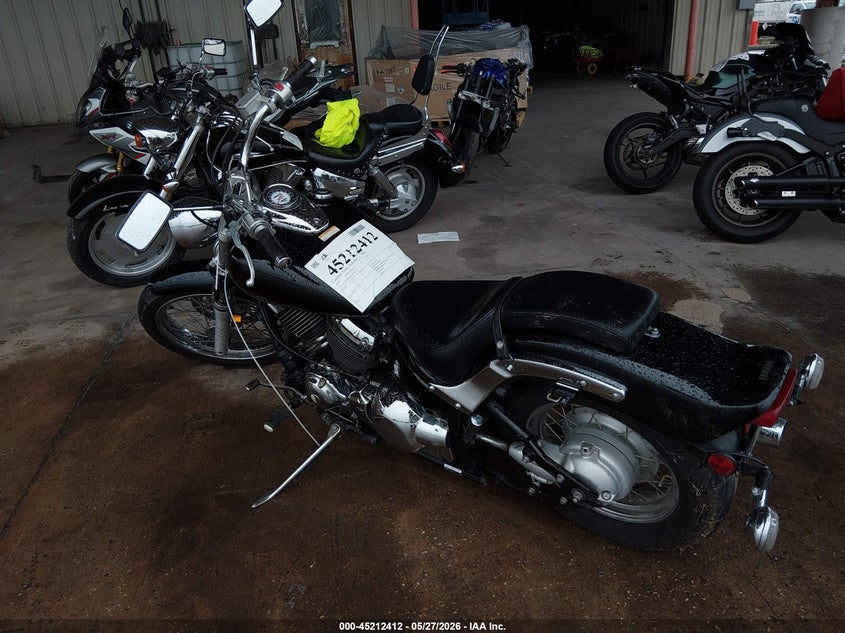 2013 Yamaha Xv VIN JYAVM01E1DA138033 IAAI salvage auction — NORMAL WEAR, Salvage Title, sold $25 on 2026-07-30 (photo 3)