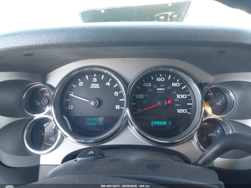 2007 Chevrolet Silverado VIN 1GCHC23K47F512810 IAAI salvage auction — RIGHT FRONT, Salvage Certificate (California), sold $2,075 on 2026-07-31 (photo 7)