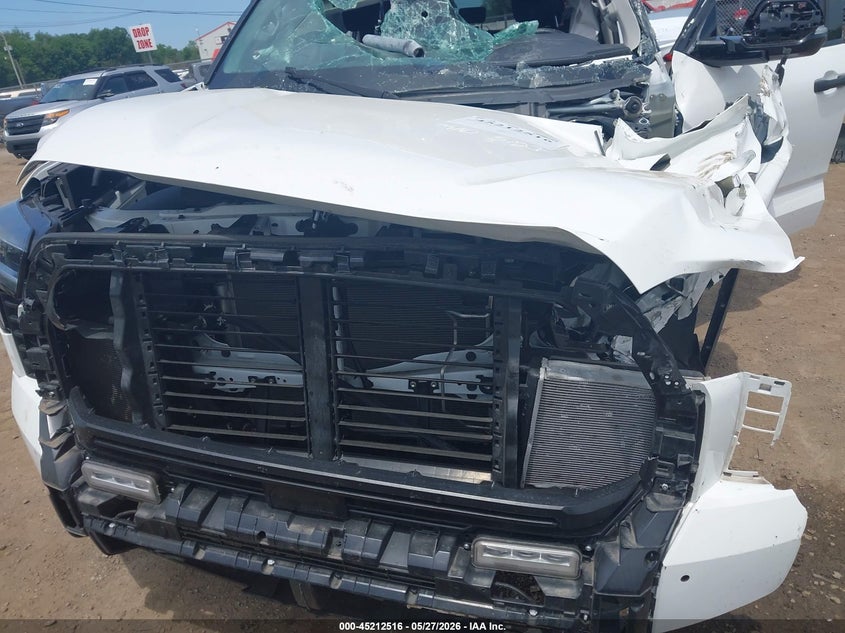 2022 Toyota Tundra VIN 5TFLA5DB8NX005917 IAAI salvage auction — ROLLOVER, Salvage Title, sold $4,050 on 2026-07-21 (photo 6)