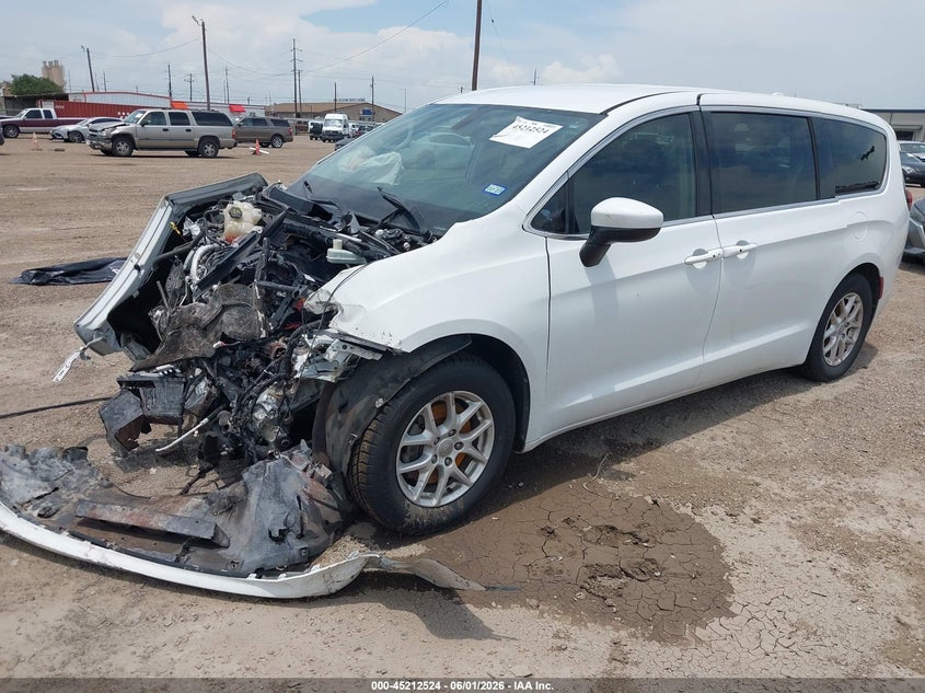 2017 Chrysler Pacifica VIN 2C4RC1DG5HR703591 IAAI salvage auction — ENGINE DAMAGE, Salvage Title, sold $850 on 2026-07-24 (photo 2)