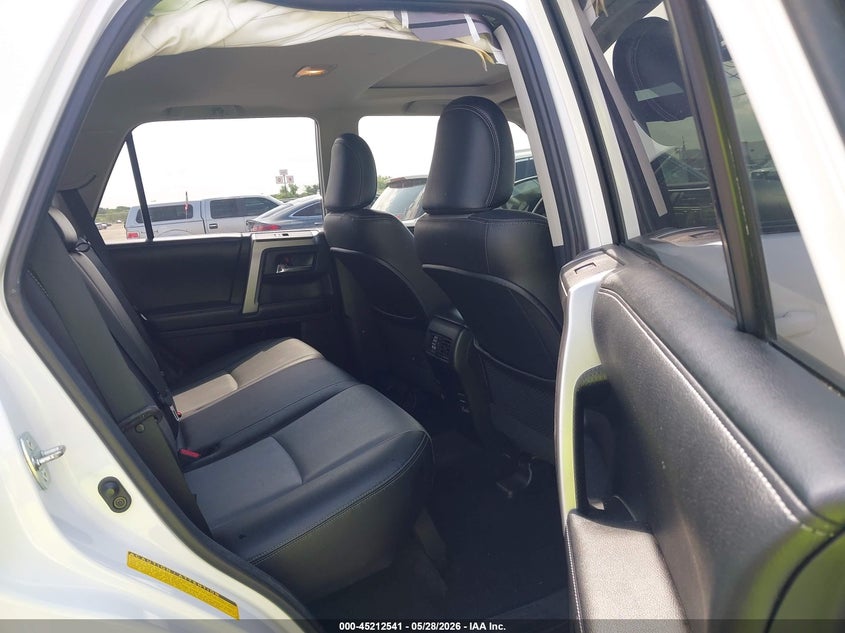 2015 Toyota 4runner VIN JTEZU5JR6F5100858 IAAI salvage auction — RIGHT SIDE, Original (Texas), sold $8,950 on 2026-07-14 (photo 8)