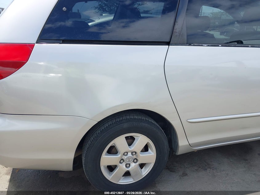 2004 Toyota Sienna VIN 5TDZA22C84S000516 IAAI salvage auction — NORMAL WEAR, Clear (California), sold $25 on 2026-07-29 (photo 6)