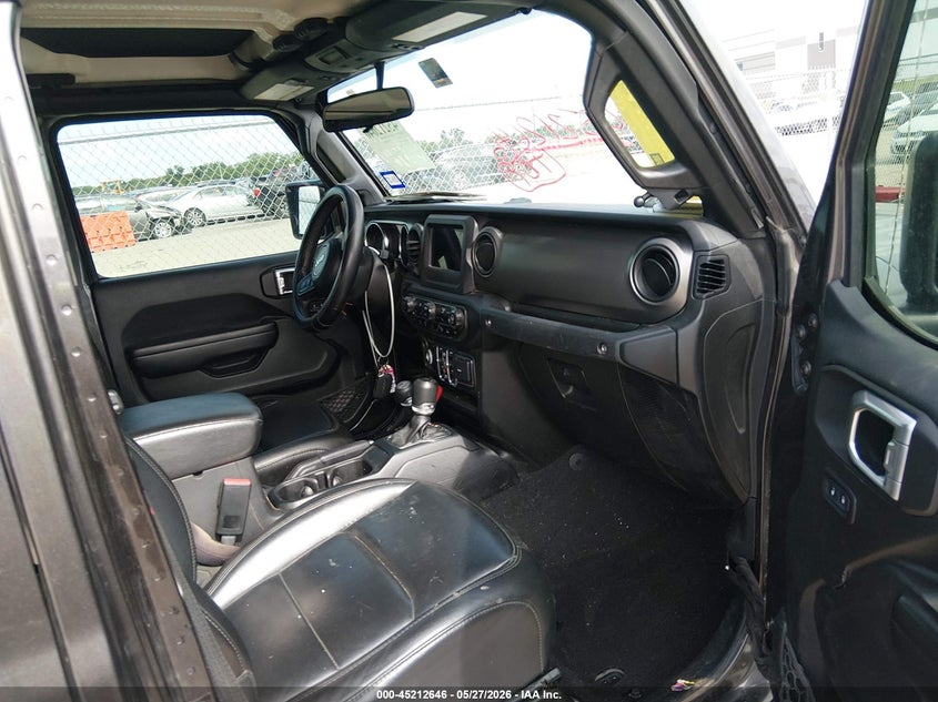 2021 Jeep Gladiator VIN 1C6HJTAG5ML565224 IAAI salvage auction — SIDE, Salvage Title, sold $15,500 on 2026-07-28 (photo 5)