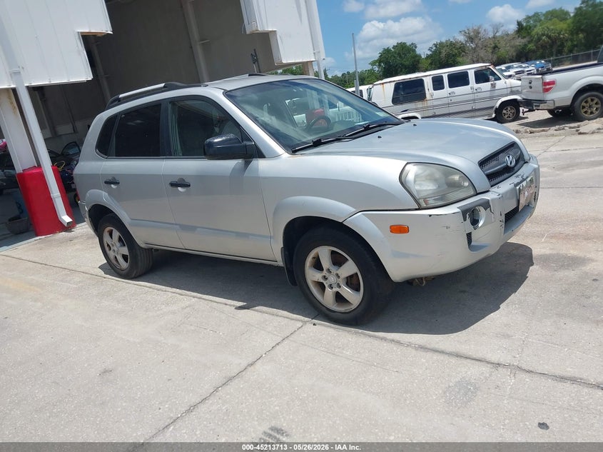 2008 Hyundai Tucson VIN KM8JM12B58U707785 IAAI salvage auction — NORMAL WEAR, Clear (Florida), sold $575 on 2026-07-15 (photo 1)