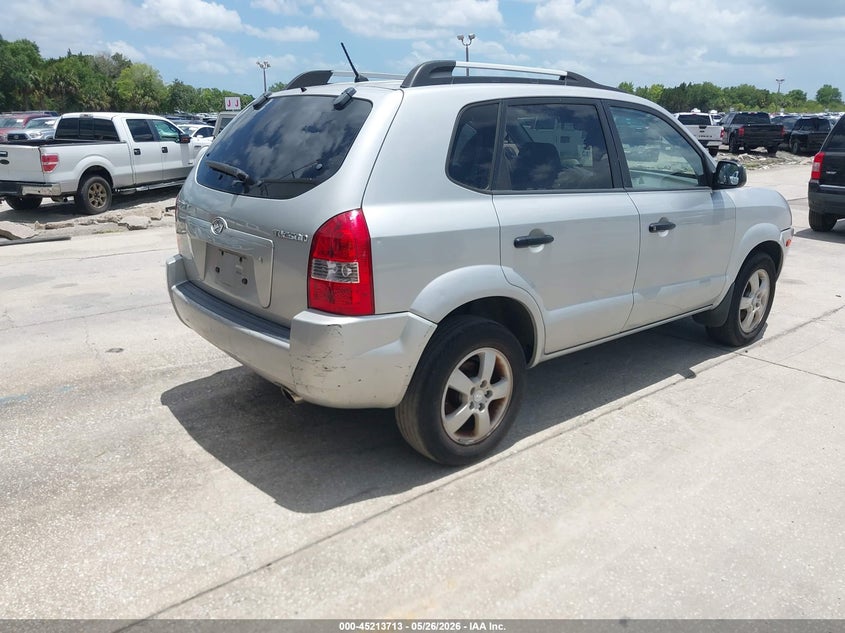 2008 Hyundai Tucson VIN KM8JM12B58U707785 IAAI salvage auction — NORMAL WEAR, Clear (Florida), sold $575 on 2026-07-15 (photo 4)