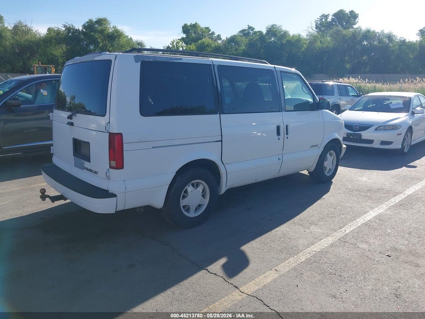 1997 Chevrolet Astro VIN 1GNDM19W5VB141622 IAAI salvage auction — NORMAL WEAR, Clear (Utah), sold $250 on 2026-07-09 (photo 4)