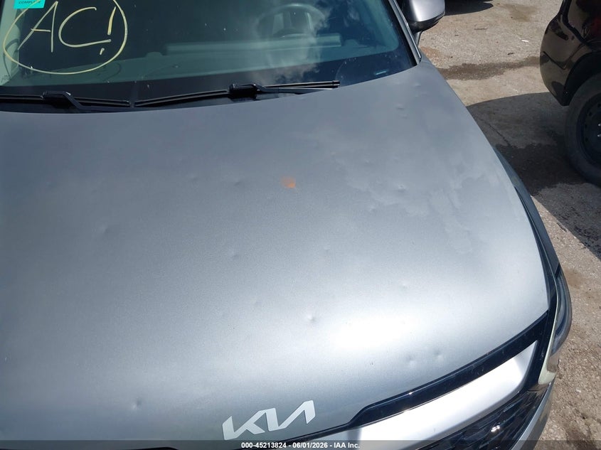 2024 Kia Sportage VIN KNDPV3DF1R7272352 IAAI salvage auction — HAIL, Salvage (Kansas), sold $600 on 2026-07-29 (photo 6)