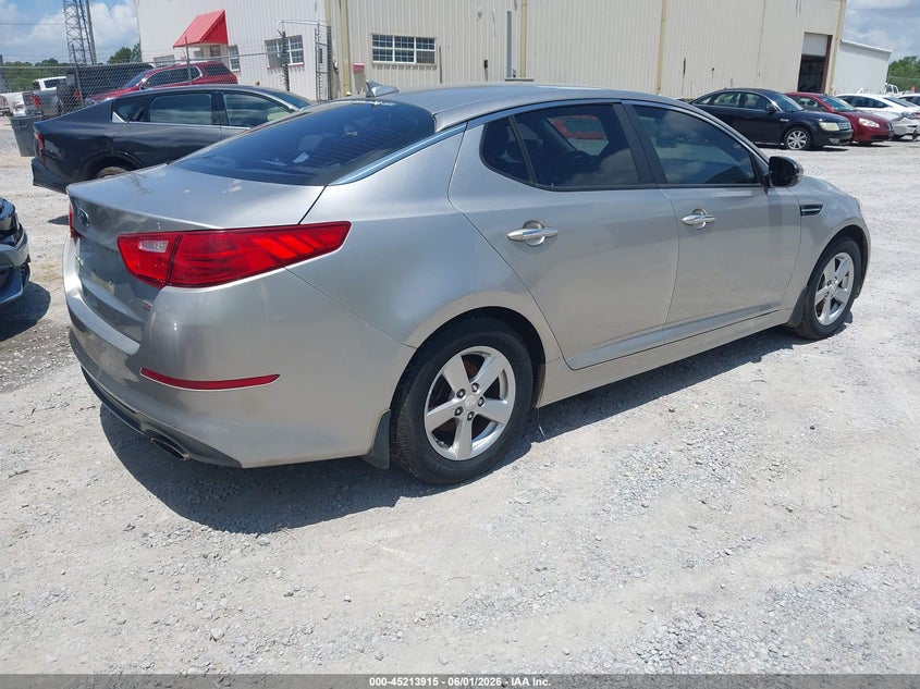 2015 Kia Optima VIN 5XXGM4A71FG359158 IAAI salvage auction — NORMAL WEAR, Clear (Alabama), sold $250 on 2026-07-10 (photo 4)