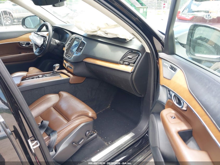 2018 Volvo Xc90 VIN YV4A22PL9J1384637 IAAI salvage auction — FRONT END, Salvage Title, sold $4,250 on 2026-08-11 (photo 5)