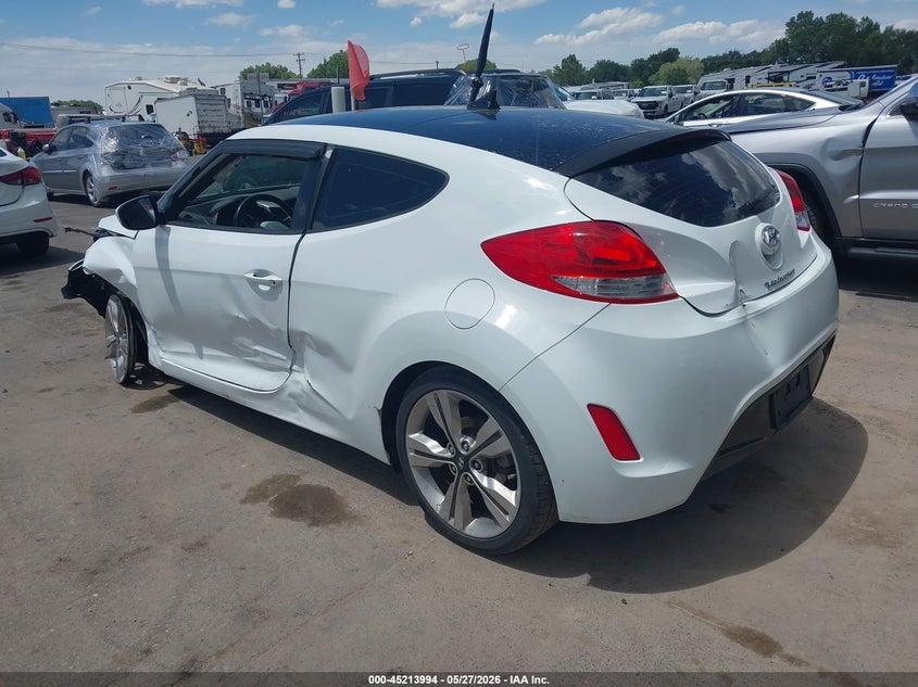2016 Hyundai Veloster VIN KMHTC6AD8GU289362 IAAI salvage auction — FRONT & REAR, Salvage Title, sold $1,000 on 2026-07-16 (photo 3)