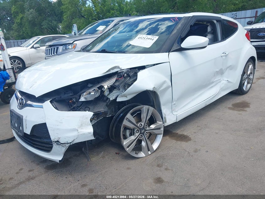 2016 Hyundai Veloster VIN KMHTC6AD8GU289362 IAAI salvage auction — FRONT & REAR, Salvage Title, sold $1,000 on 2026-07-16 (photo 6)