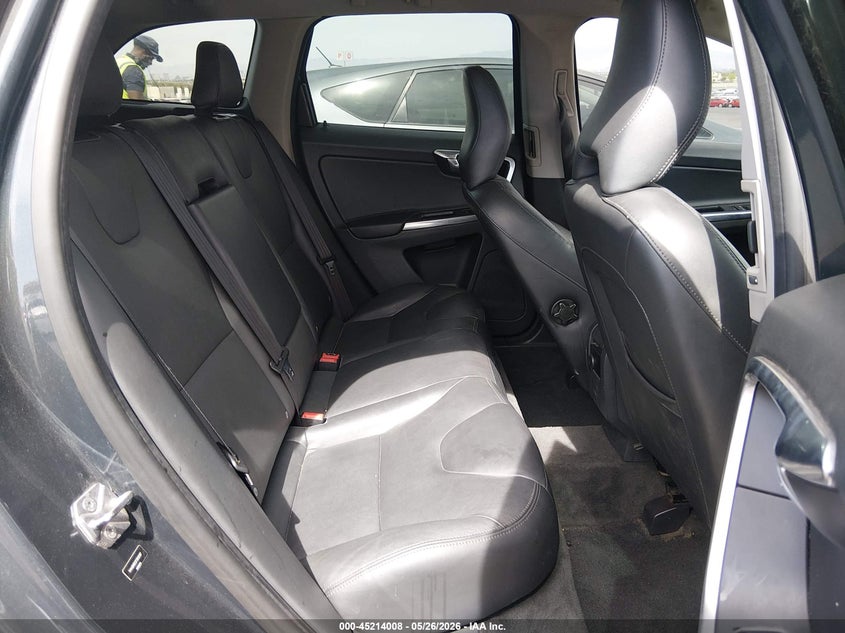 2015 Volvo Xc60 VIN YV440MDC2F2616127 IAAI salvage auction — NORMAL WEAR, Salvage Title, sold $900 on 2026-09-04 (photo 8)