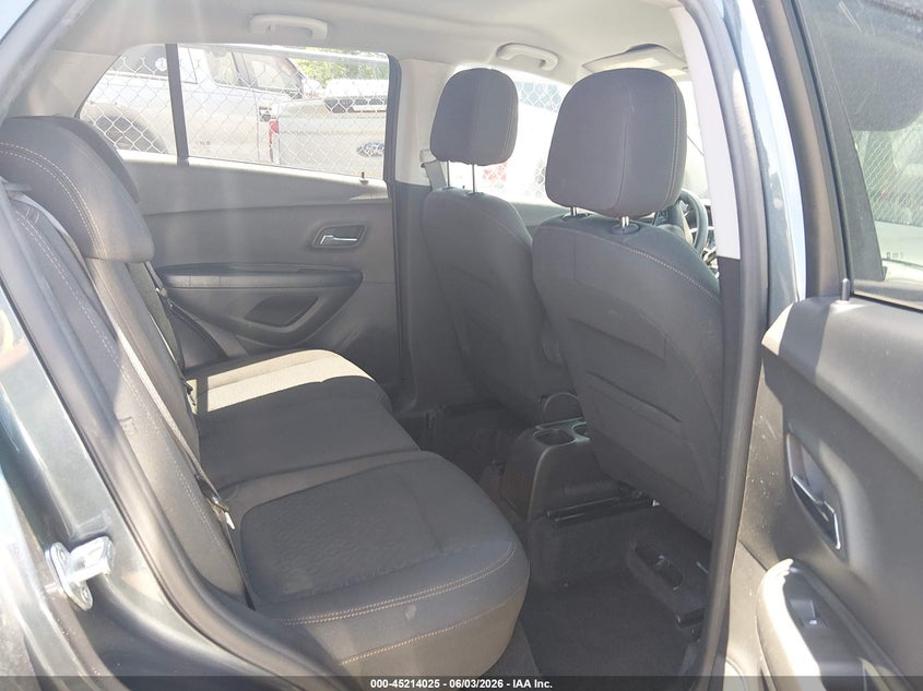 2022 Chevrolet Trax VIN KL7CJNSM2NB542331 IAAI salvage auction — HAIL, Salvage (Ohio), sold $6,150 on 2026-07-07 (photo 8)