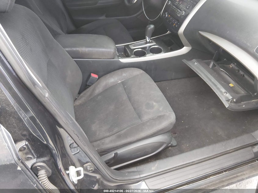 2014 Nissan Altima VIN 1N4AL3AP4EN230486 IAAI salvage auction — NORMAL WEAR, Salvage (California), sold $500 on 2026-07-09 (photo 5)