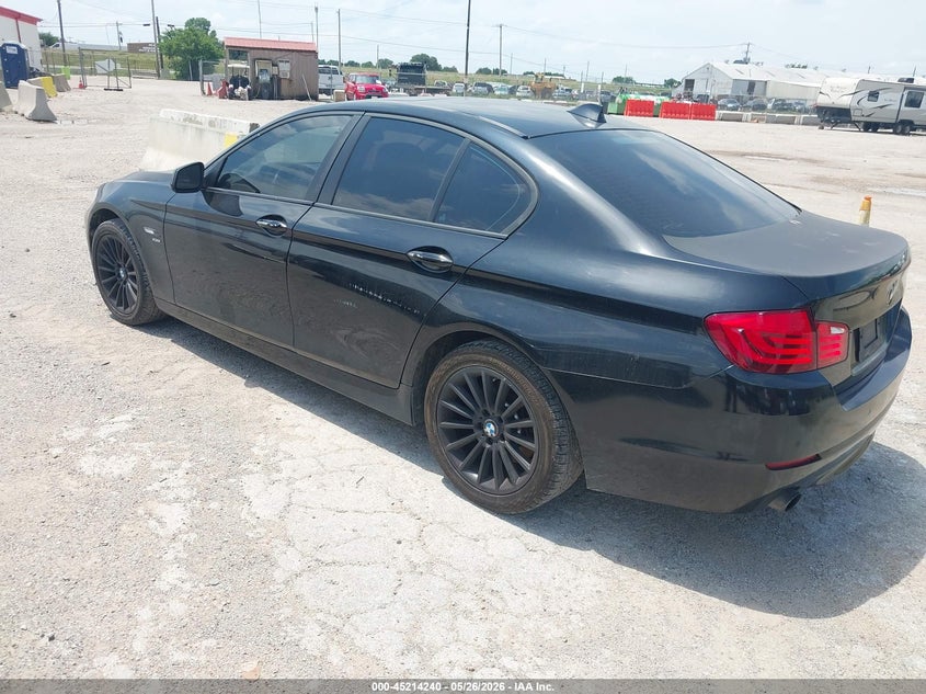 2011 BMW 5 series VIN WBAFU7C57BDU54897 IAAI salvage auction — NORMAL WEAR, Clear (Texas), sold $900 on 2026-08-03 (photo 3)