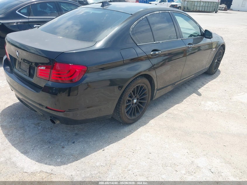 2011 BMW 5 series VIN WBAFU7C57BDU54897 IAAI salvage auction — NORMAL WEAR, Clear (Texas), sold $900 on 2026-08-03 (photo 4)