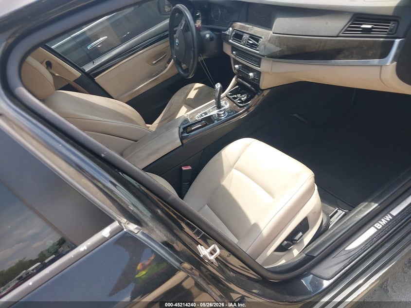 2011 BMW 5 series VIN WBAFU7C57BDU54897 IAAI salvage auction — NORMAL WEAR, Clear (Texas), sold $900 on 2026-08-03 (photo 5)