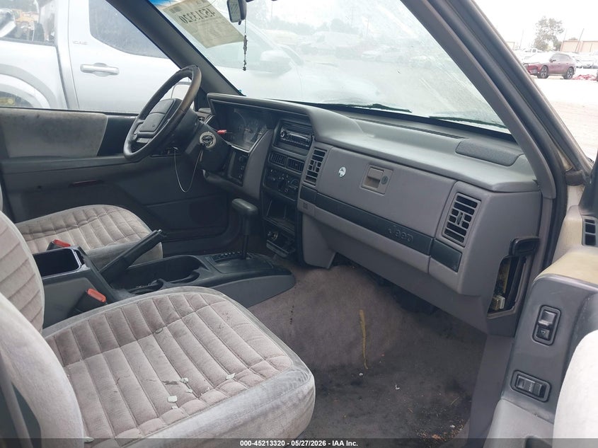 1995 Jeep Grand cherokee VIN 1J4FX58S1SC547847 IAAI salvage auction — NORMAL WEAR, Clear - Dealer Only (California), sold $200 on 2026-07-08 (photo 5)