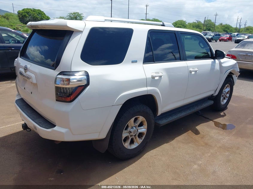 2014 Toyota 4runner VIN JTEZU5JR4E5080060 IAAI salvage auction — RIGHT FRONT, Clear (Hawaii), sold $7,400 on 2026-07-23 (photo 4)