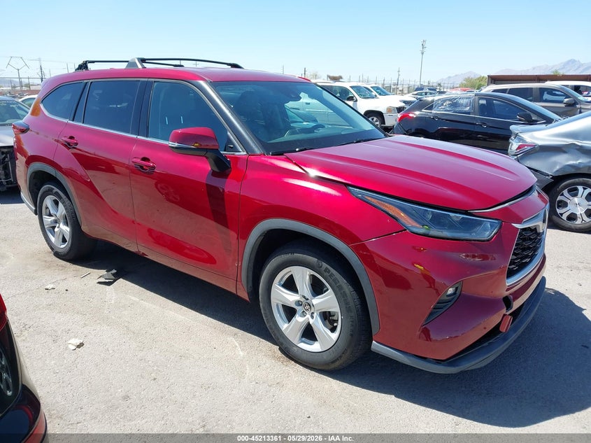 2021 Toyota Highlander VIN 5TDZZRAH2MS044302 IAAI salvage auction — LEFT FRONT, Salvage Title, sold $10,100 on 2026-07-09 (photo 1)