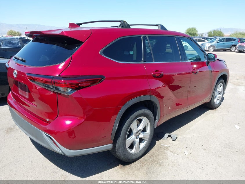 2021 Toyota Highlander VIN 5TDZZRAH2MS044302 IAAI salvage auction — LEFT FRONT, Salvage Title, sold $10,100 on 2026-07-09 (photo 4)