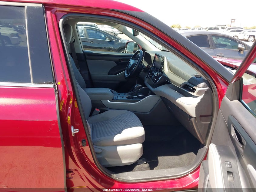 2021 Toyota Highlander VIN 5TDZZRAH2MS044302 IAAI salvage auction — LEFT FRONT, Salvage Title, sold $10,100 on 2026-07-09 (photo 5)