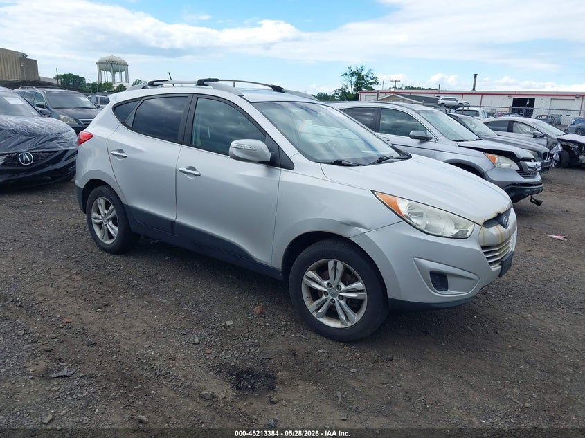 2012 Hyundai Tucson VIN KM8JUCAC3CU420556 IAAI salvage auction — NORMAL WEAR, Salvage Title, sold $975 on 2026-07-27 (photo 1)