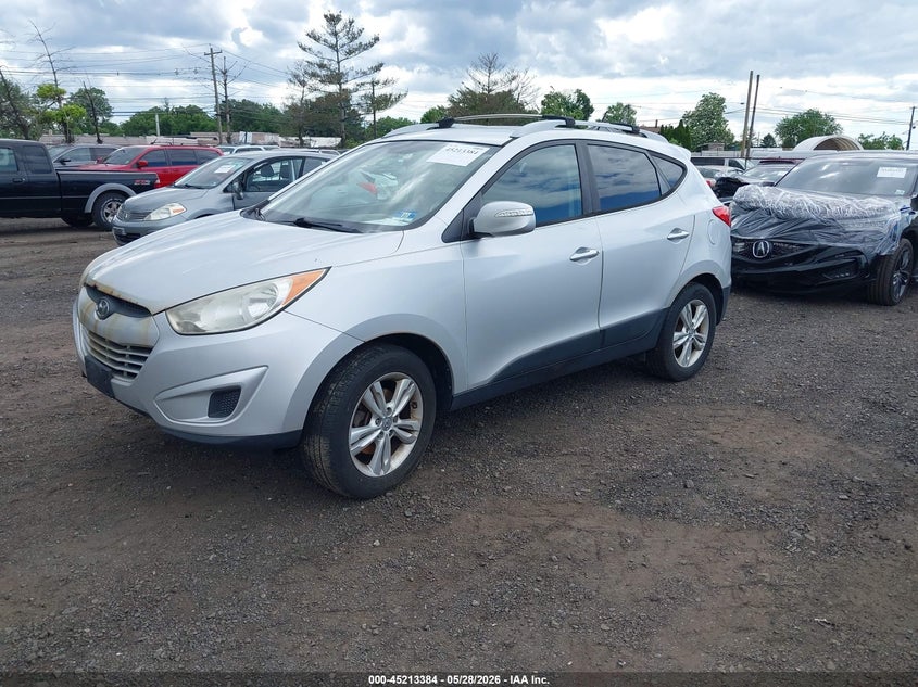 2012 Hyundai Tucson VIN KM8JUCAC3CU420556 IAAI salvage auction — NORMAL WEAR, Salvage Title, sold $975 on 2026-07-27 (photo 2)