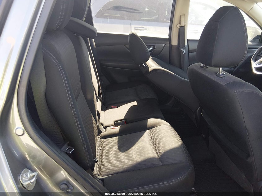 2019 Nissan Rogue sport VIN JN8AT2MT4KW253922 IAAI salvage auction — SIDE, Repossession Paperwork (South Carolina), sold $1,850 on 2026-07-28 (photo 8)