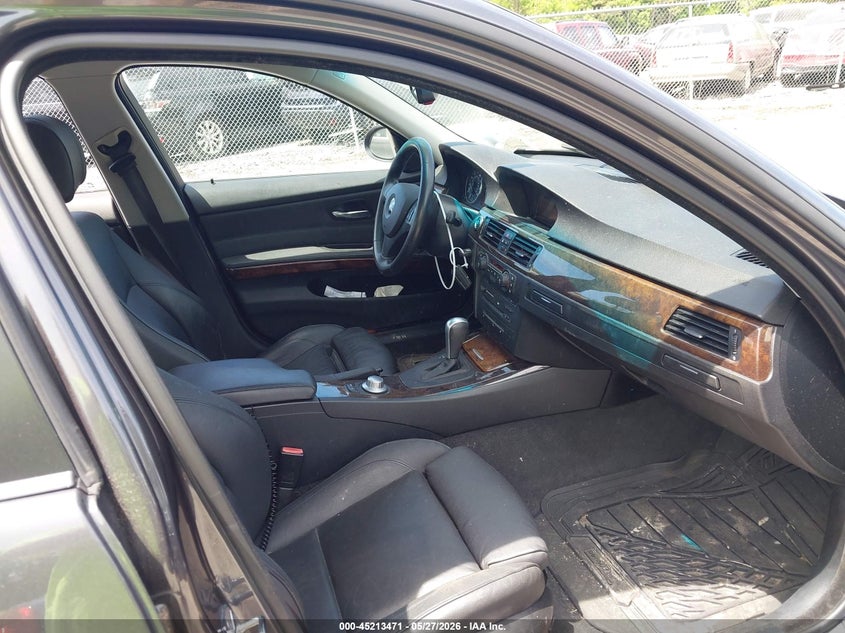 2006 BMW 3er VIN WBAVD13516KV05918 IAAI salvage auction — NORMAL WEAR, Clear (New York), sold $600 on 2026-07-07 (photo 5)