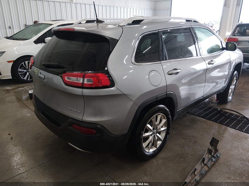 2017 Jeep Cherokee VIN 1C4PJMDB5HW520024 IAAI salvage auction — LEFT FRONT, Salvage Title, sold $725 on 2026-07-28 (photo 4)