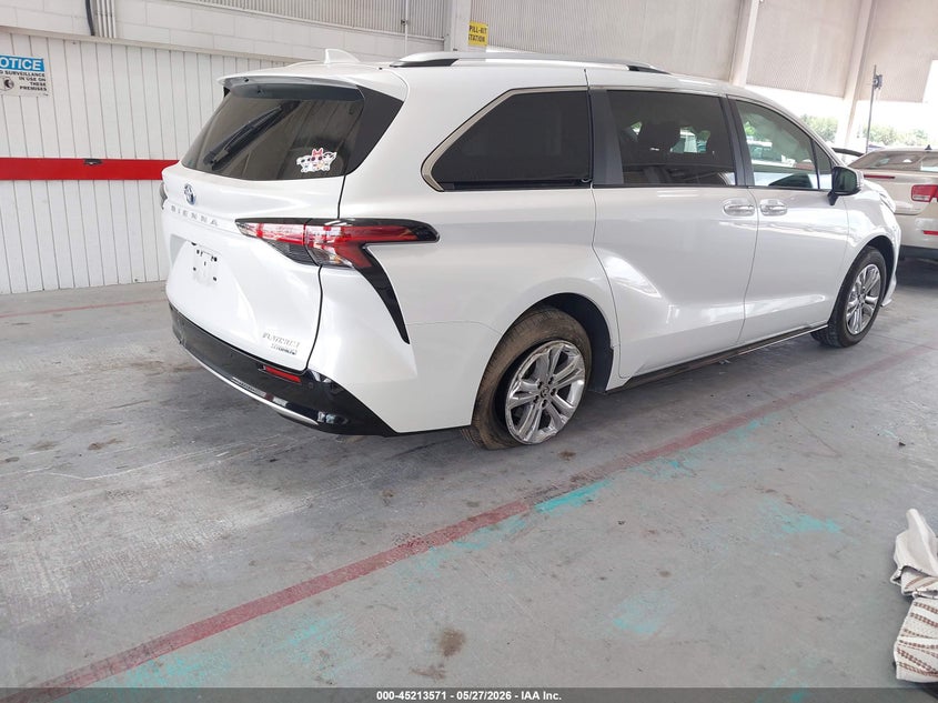 2024 Toyota Sienna VIN 5TDESKFC6RS147379 IAAI salvage auction — SIDE, Salvage Title, sold $13,200 on 2026-07-15 (photo 4)