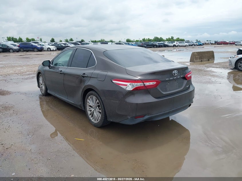 2018 Toyota Camry VIN 4T1B11HK4JU035163 IAAI salvage auction — HAIL, Salvage Title, sold $7,550 on 2026-07-29 (photo 3)
