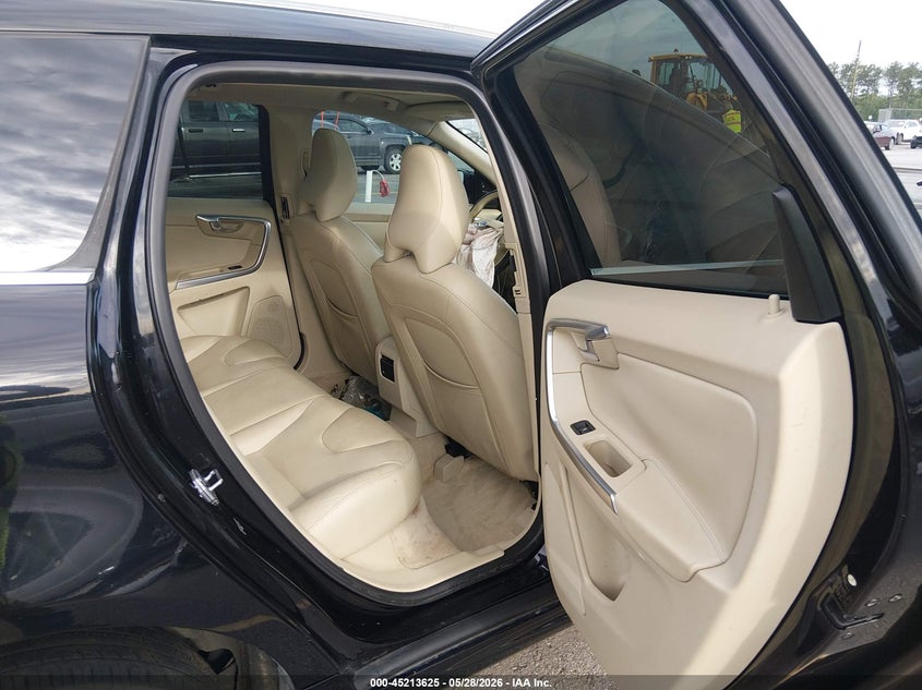 2016 Volvo Xc60 VIN YV440MDK0G2789363 IAAI salvage auction — FRONT END, Salvage Title, sold $2,875 on 2026-07-15 (photo 8)