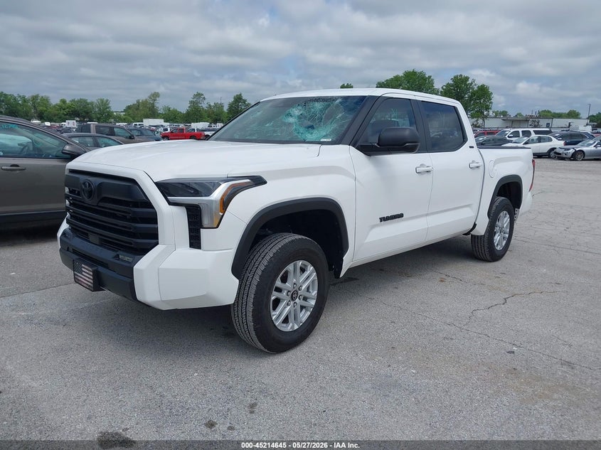 2025 Toyota Tundra VIN 5TFLA5DB6SX305239 IAAI salvage auction — HAIL, Salvage Title, sold $28,000 on 2026-07-13 (photo 2)