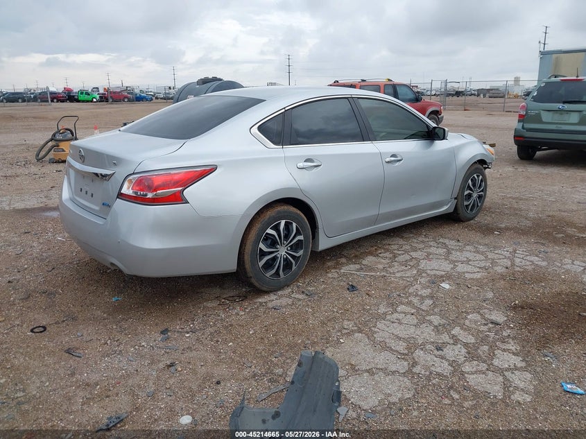 2014 Nissan Altima VIN 1N4AL3APXEN333105 IAAI salvage auction — LEFT FRONT, Salvage Title, sold $25 on 2026-07-27 (photo 4)