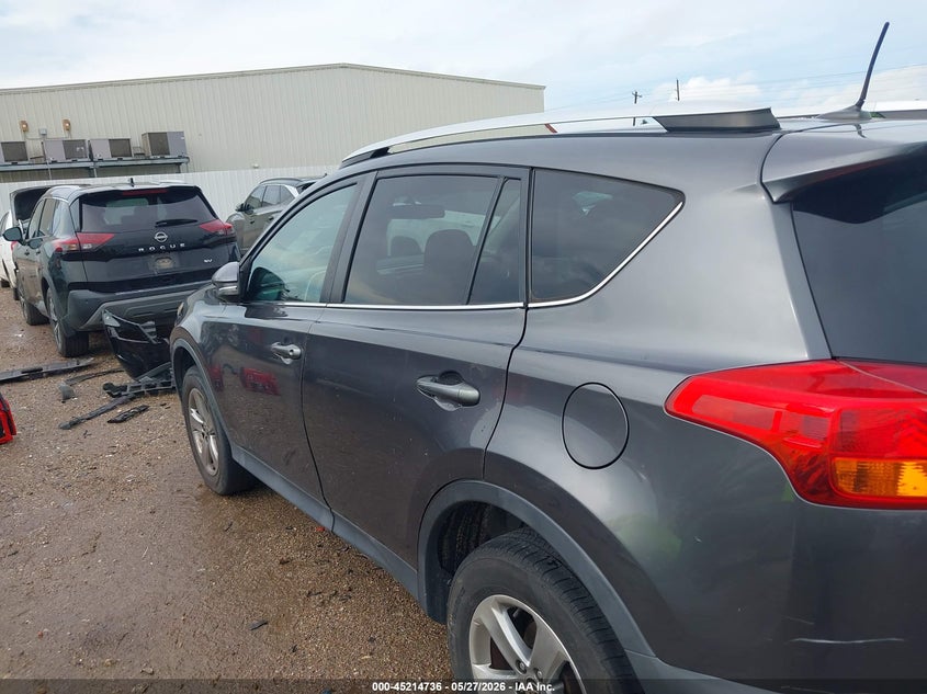 2015 Toyota Rav 4 VIN 2T3WFREVXFW149330 IAAI salvage auction — NORMAL WEAR, Salvage Title, sold $3,150 on 2026-07-23 (photo 6)