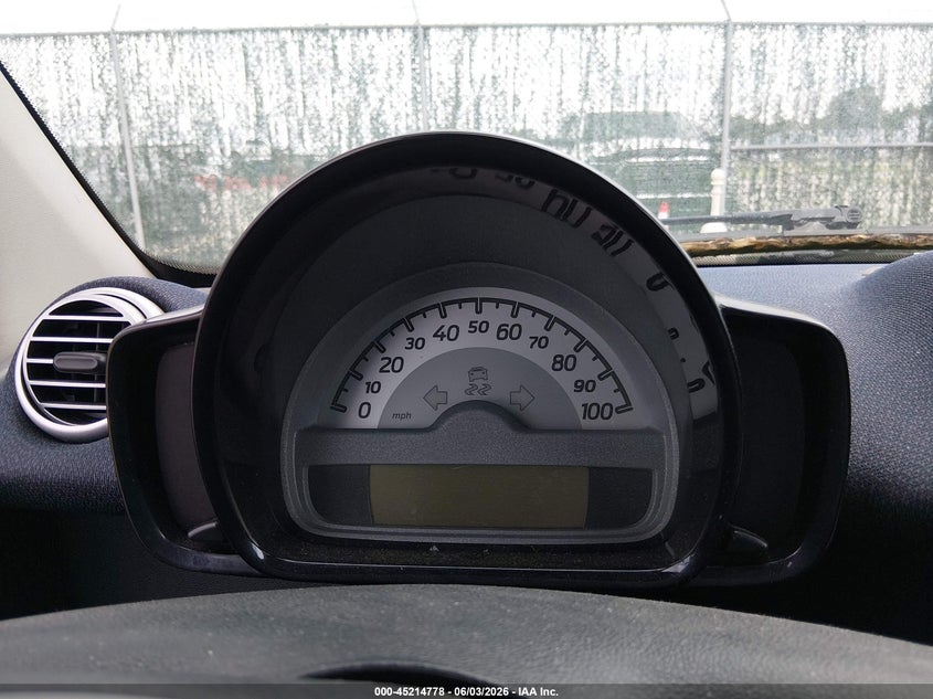 2012 Smart Fortwo VIN WMEEJ3BA9CK532190 IAAI salvage auction — NORMAL WEAR, Clear (Kansas), sold $425 on 2026-07-10 (photo 7)