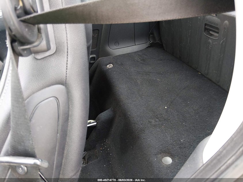 2012 Smart Fortwo VIN WMEEJ3BA9CK532190 IAAI salvage auction — NORMAL WEAR, Clear (Kansas), sold $425 on 2026-07-10 (photo 8)