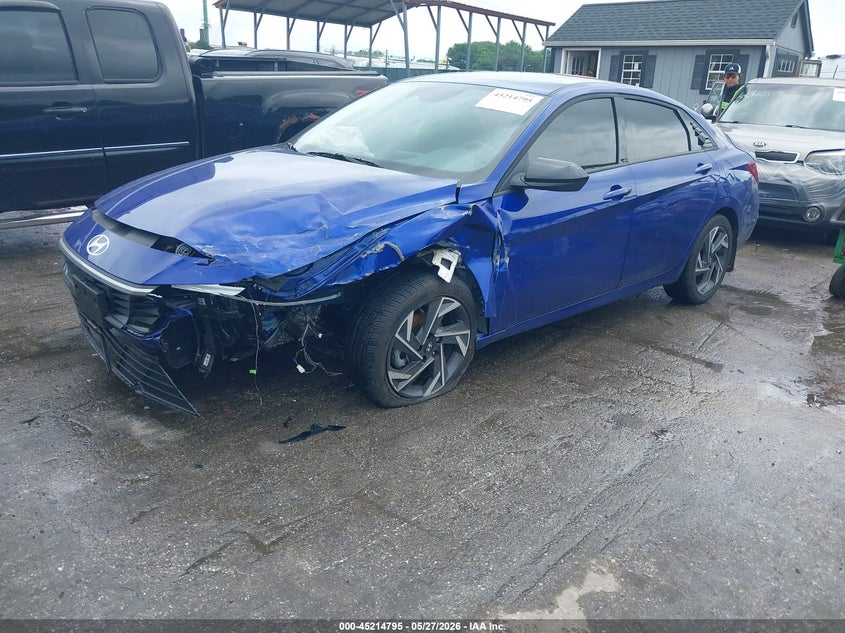 2025 Hyundai Elantra VIN KMHLM4DG9SU059796 IAAI salvage auction — FRONT END, Salvage Title, sold $4,000 on 2026-07-23 (photo 2)