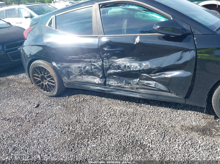 2020 Hyundai Veloster VIN KMHTG6AF0LU029974 IAAI salvage auction — RIGHT SIDE, Salvage (South Carolina), sold $725 on 2026-07-28 (photo 6)