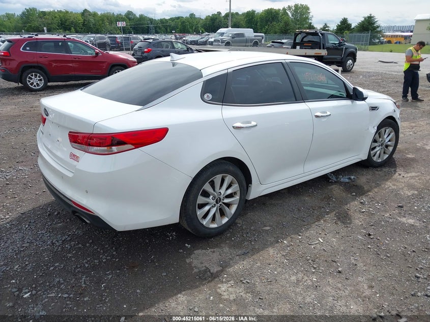 2018 Kia Optima VIN 5XXGT4L32JG261696 IAAI salvage auction — THEFT, Mv-907A (New York), sold $1,300 on 2026-07-14 (photo 4)