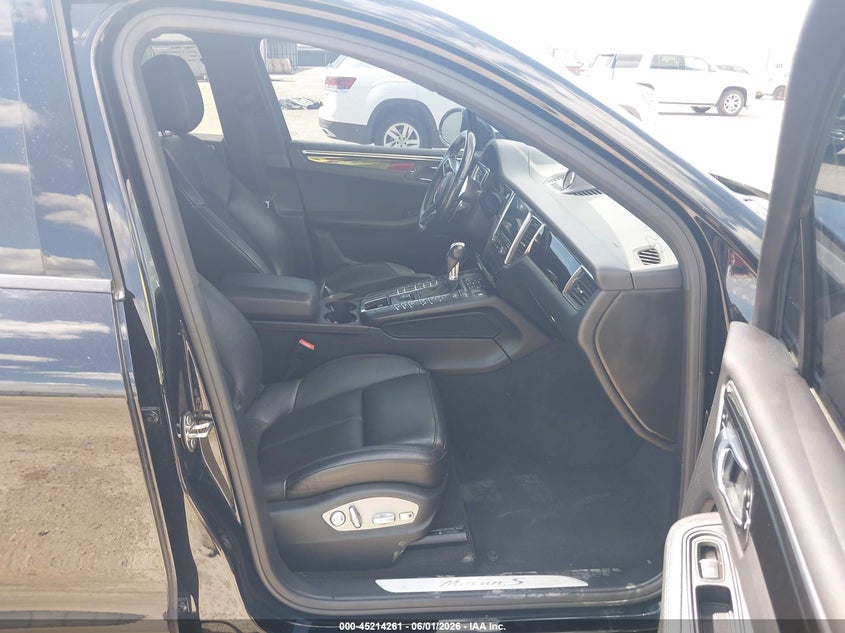 2018 Porsche Macan VIN WP1AB2A5XJLB36414 IAAI salvage auction — RIGHT FRONT, Salvage (Texas), sold $8,900 on 2026-07-31 (photo 5)