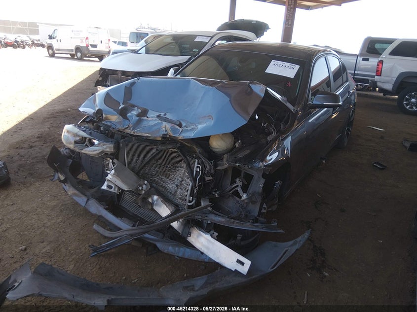 2013 BMW 3er VIN WBA3B1C53DK130480 IAAI salvage auction — FRONT END, Salvage Title, sold $300 on 2026-07-09 (photo 2)