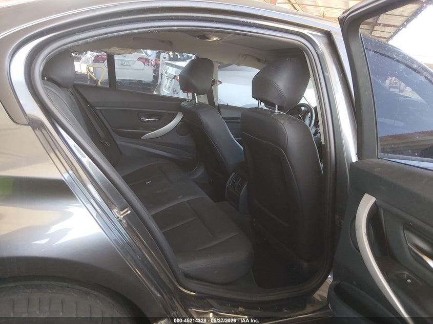 2013 BMW 3er VIN WBA3B1C53DK130480 IAAI salvage auction — FRONT END, Salvage Title, sold $300 on 2026-07-09 (photo 8)