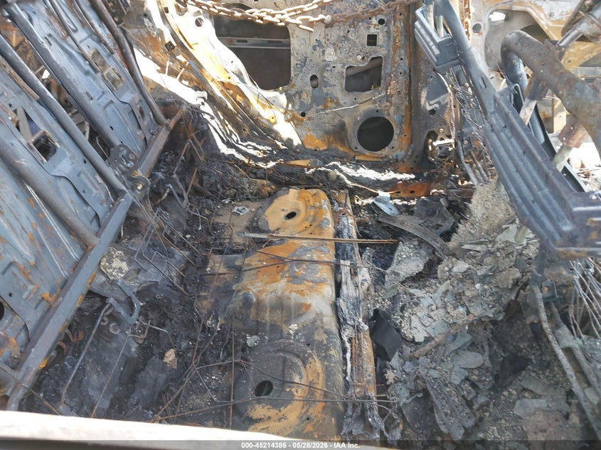2017 Subaru Forester VIN JF2SJABC1HH563124 IAAI salvage auction — BURN, Salvage Title, sold $75 on 2026-07-16 (photo 8)